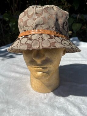 Coach Signature Bucket Hat in Tan/Brown Size XL